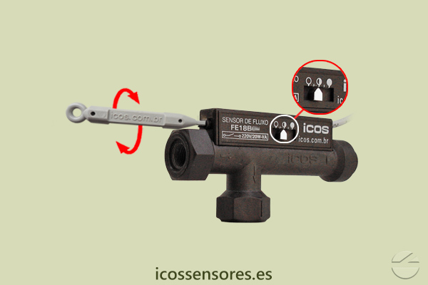 Ajuste de sensibilidad del sensor de flujo Eicos FE18B04